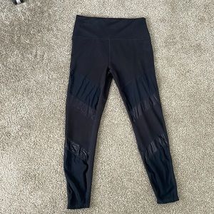 Fabletics size L mesh leggings